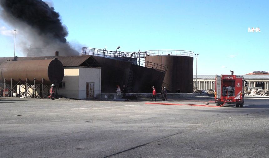 Karayolları Şefliğinde Kazan Sökümü Sırasında Yangın Çıktı