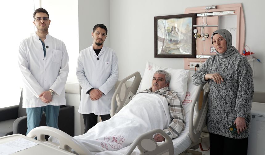 Malatya'da 20 Santimetrelik Dev Kitle Kapalı Yöntemle Çıkarıldı