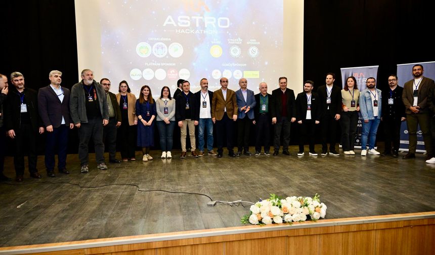 Malatya'da Uzay Temalı Hackathon Heyecanı: Gençler Geleceğe Kod Yazdı