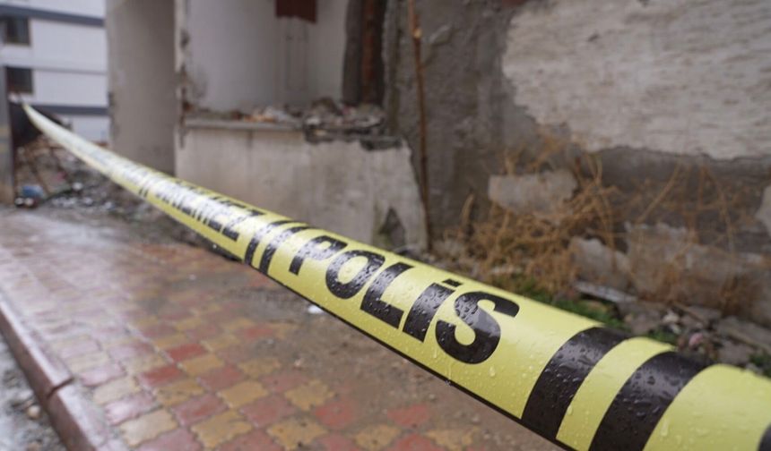 Metruk Binalar Tehlike Saçıyor