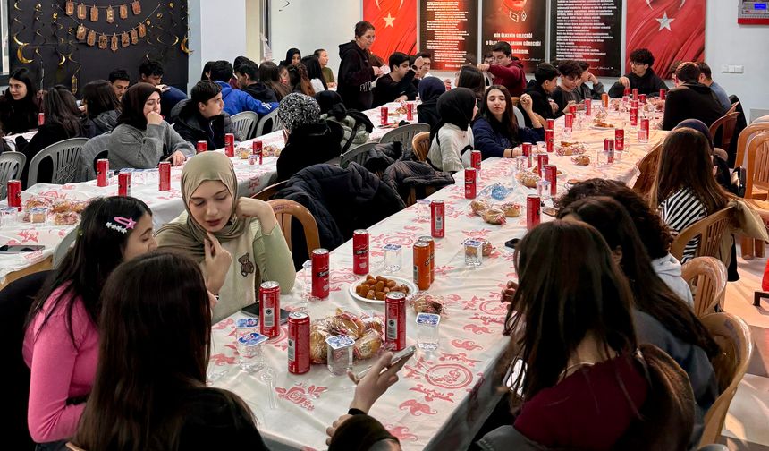 Şehriban Günata Anadolu Lisesi'nde Geleneksel İftar Buluşması