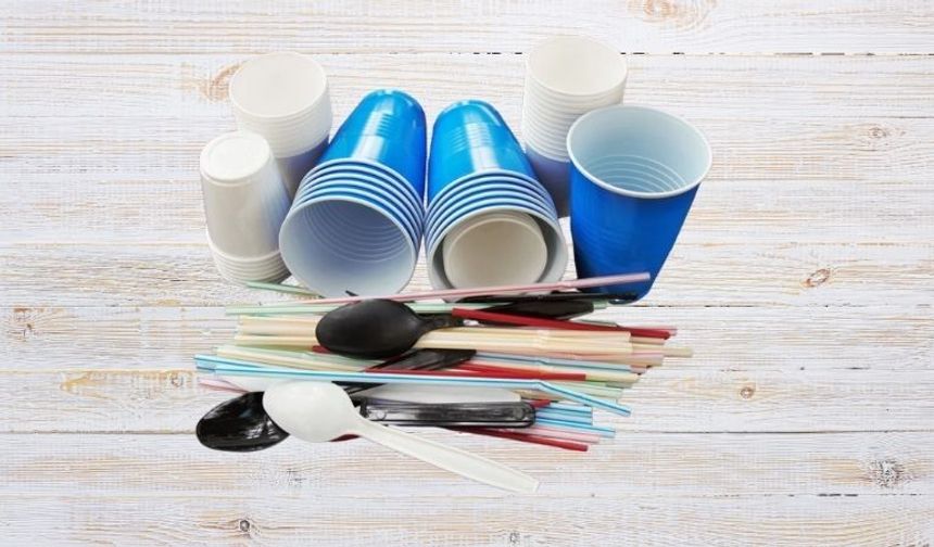 Tek Kullanımlık Plastik Ürünlerde Yasak Dönemi Başlıyor