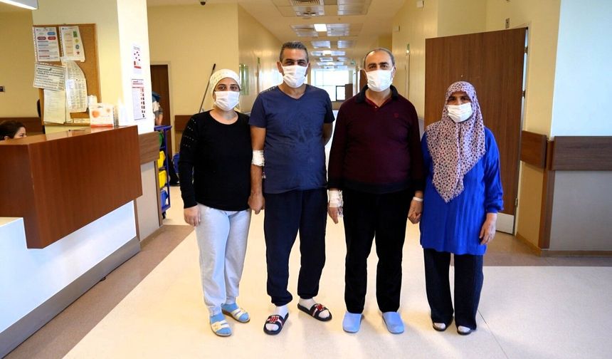 Turgut Özal Tıp Merkezi'nde 2'li Çapraz Böbrek Nakli Başarıyla Tamamlandı