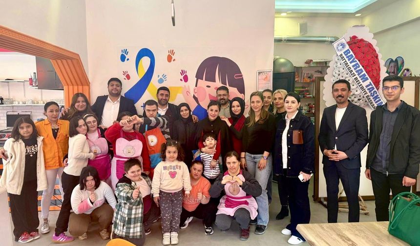 Türk Büro-Sen'den Güleryüz Cafe'de Anlamlı Buluşma