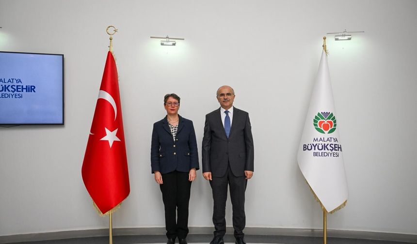 Türkiye'de İlk Enkaz Ayrıştırma Projesi Malatya'da Hayata Geçiyor