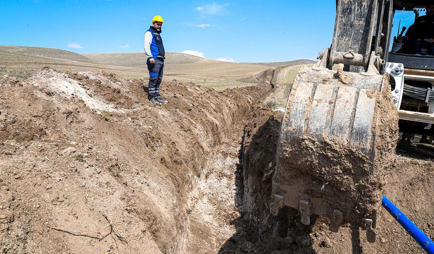 Arguvan Gümüşlü'ye 1.500 Metrelik İçme Suyu Hattı