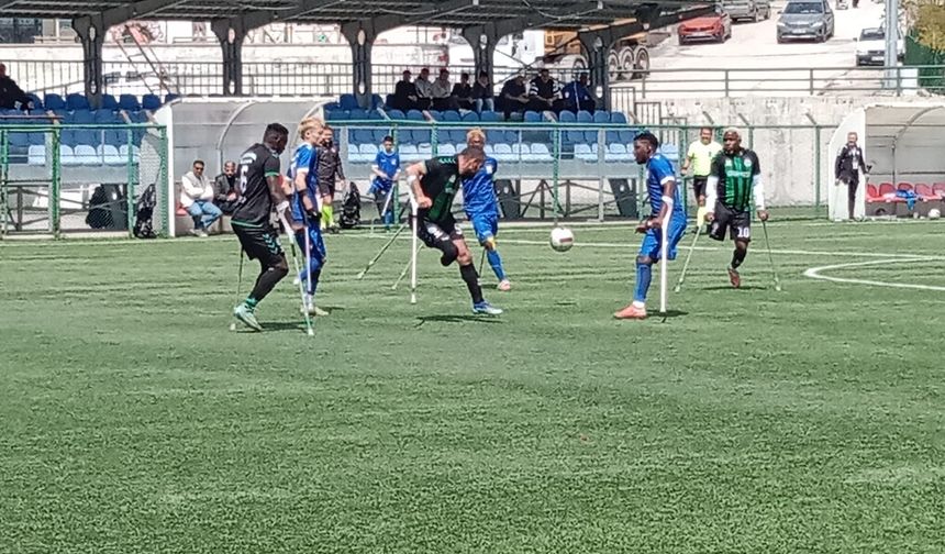 Büyükşehir Ampute Futbol Takımı Yarı Finalde