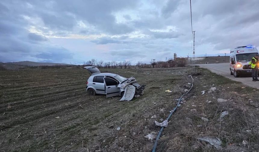 Doğanşehir'de Kontrolden Çıkan Otomobil Takla Attı