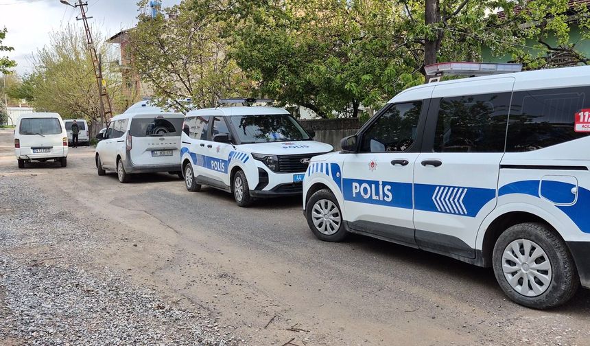 Evde Şüpheli Ölüm: Polis İnceleme Başlattı