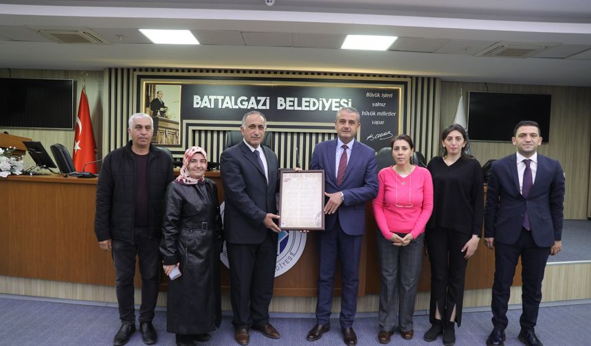 Fatih İlkokulu Öğrencileri Battalgazi Belediyesi'nde Hizmetleri İnceledi