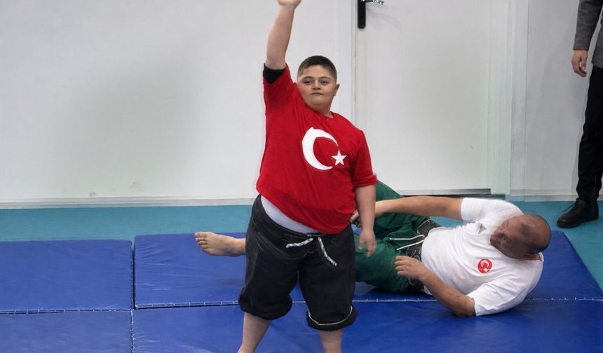 Kale'de +1 Üniversite Programına 'Pehlivan' Öğrenci Damga Vurdu