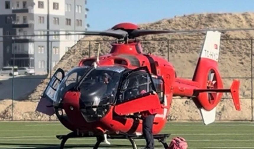 Kalp Krizi Geçiren Hasta Helikopter Ambulansla Malatya'ya Sevk Edildi