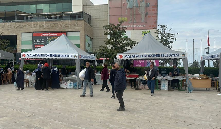 Malatya'dan Gazze'ye Umut Seferberliği: Kermes Başladı, Hedef Bir Gemi Göndermek