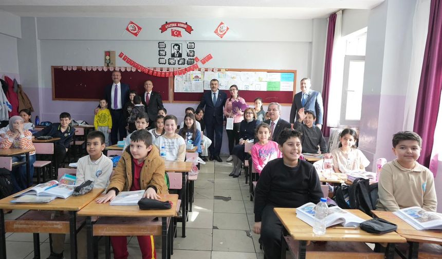 Milli Eğitim Bakanı Yusuf Tekin Gaziantep'te Eğitim Yatırımlarını İnceledi