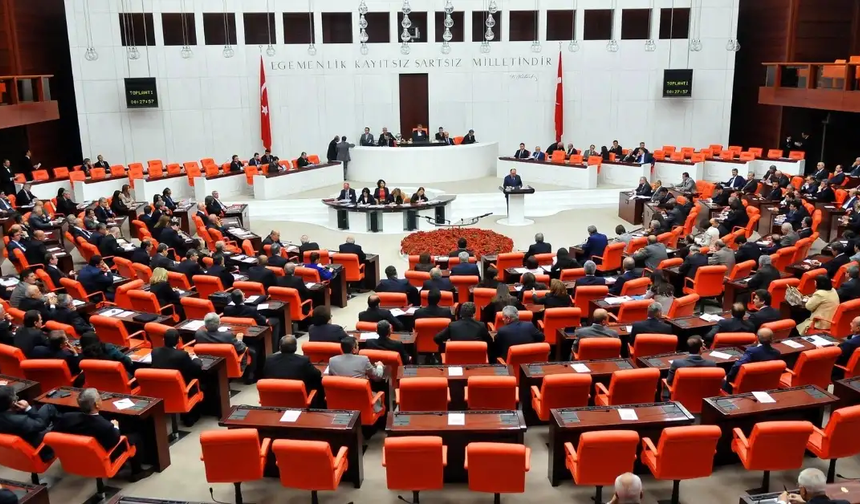 TBMM'de yoğun hafta: Aidat düzenlemesi ve deprem destekleri gündemde