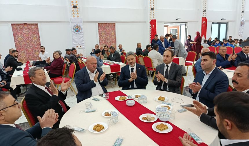 Darende'de Bayramlaşma Programında Birlik Mesajları Verildi
