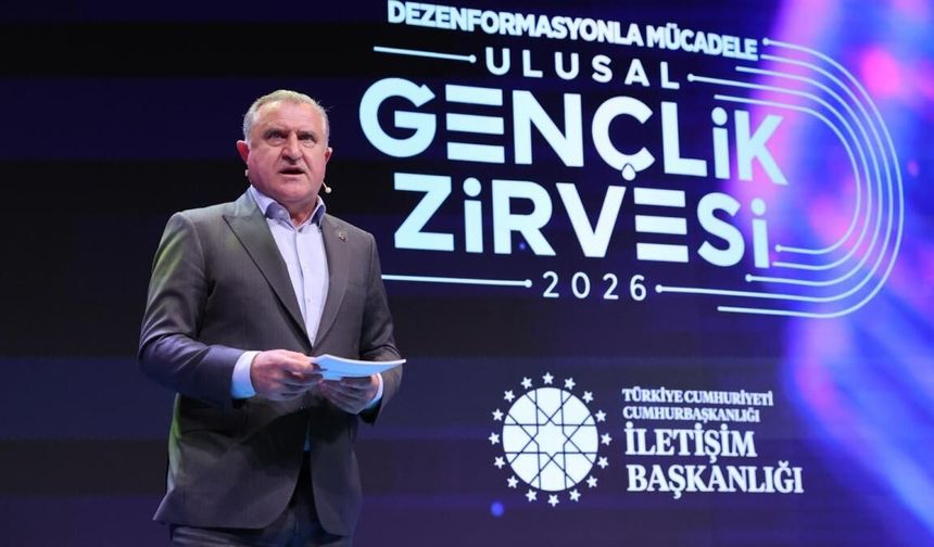 İnönü Üniversitesi Öğrencileri Dezenformasyonla Mücadele Zirvesi'nde Yer Aldı