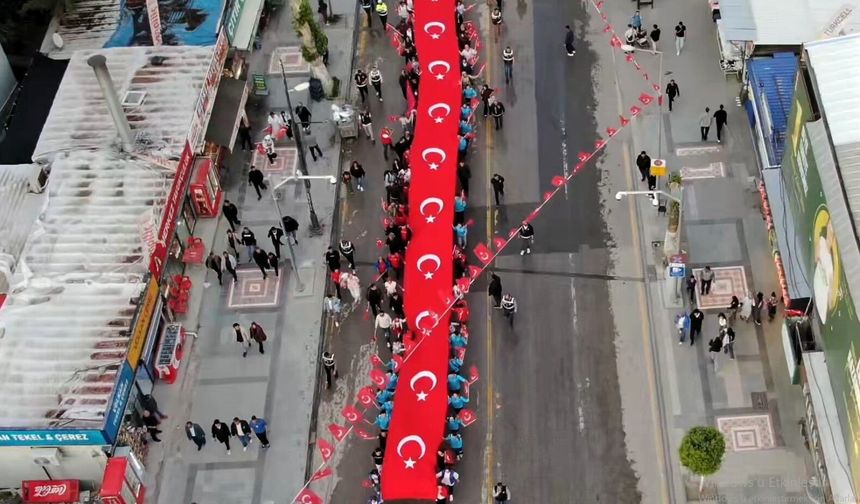Malatya'da 19 Mayıs Coşkusu Fener Alayıyla Taçlandı
