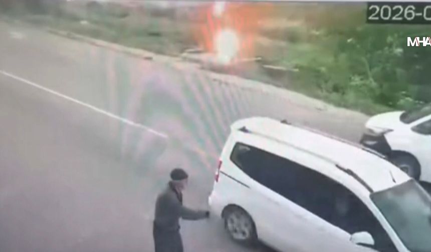 Malatya'da Yıldırım Düşme Anı Kamerada