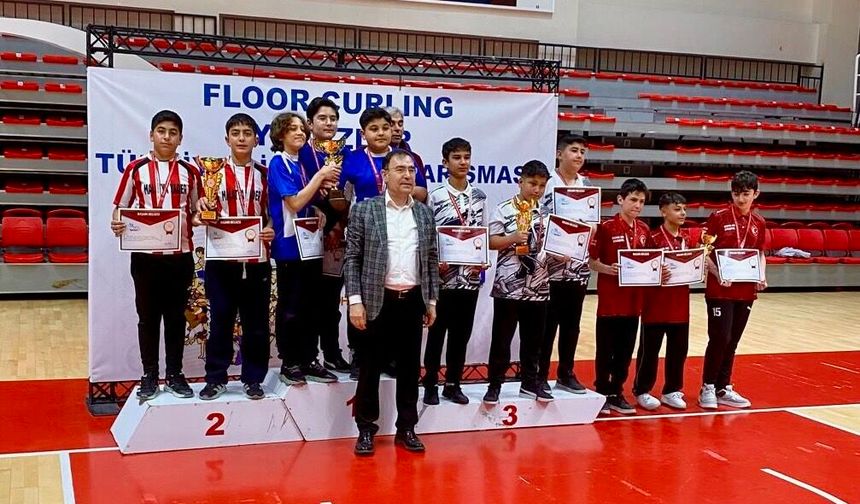 Malatya'ya Floor Curling Gururu: Türkiye İkincisi Oldular