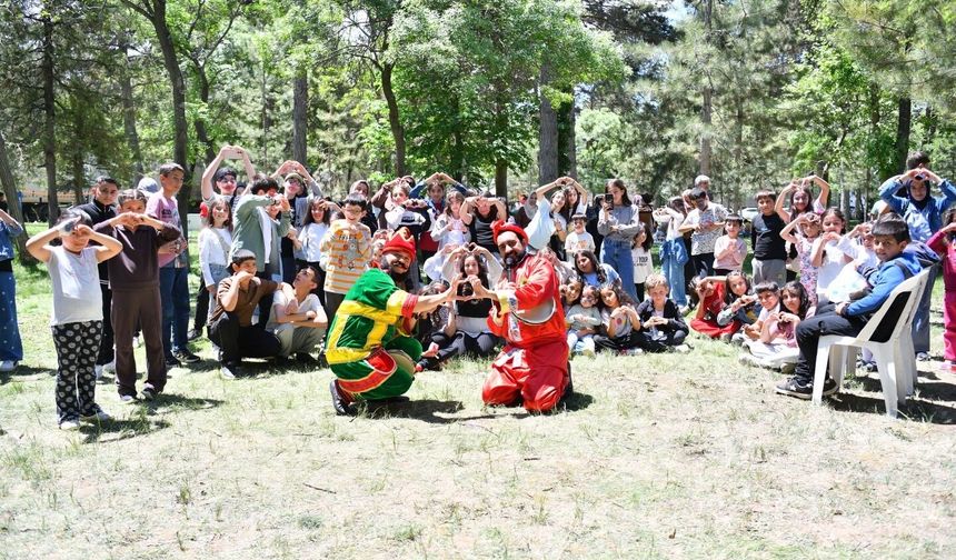 Yeşilyurt'ta Çocuk Şenliği Coşkusu