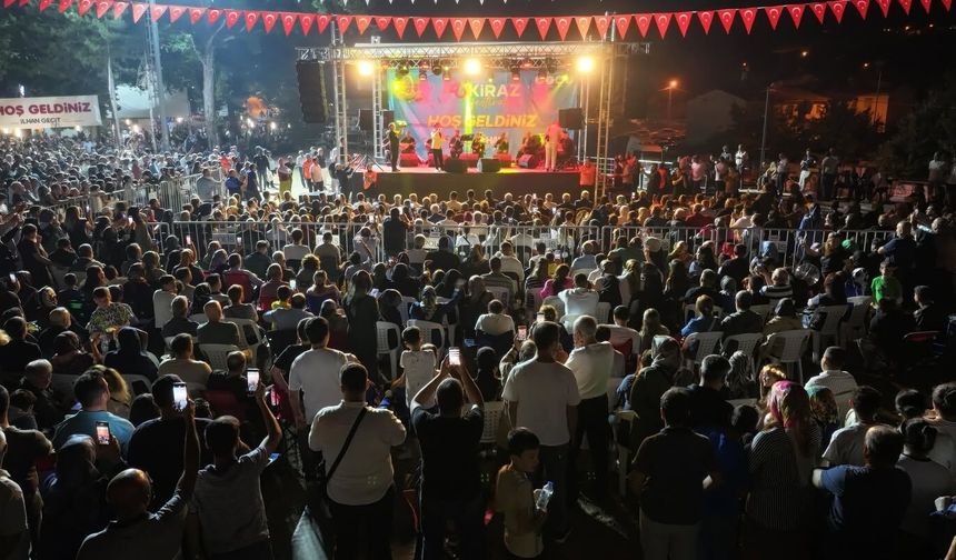 28. Yeşilyurt Kültür, Spor ve Kiraz Festivali'nde Türkü Dolu Gece!
