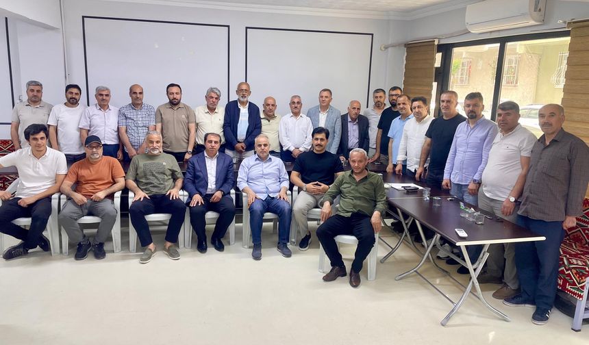 Alikanlılar Derneği'nde Abuzer Altun güven tazeledi