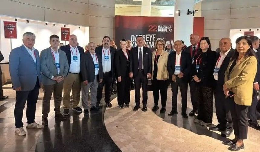 CHP'li Delegelerden Olağanüstü Kurultay İçin İmza