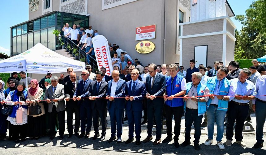 Hacı Mehmet Turgut Camii İbadete Açıldı