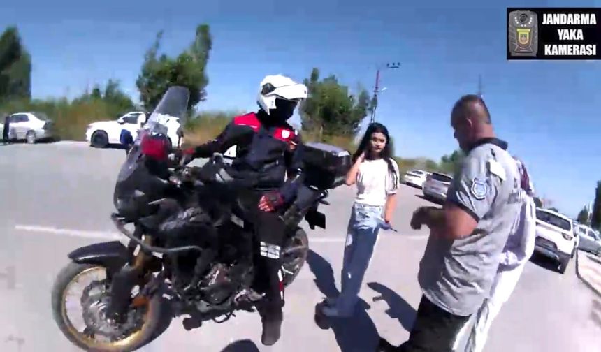 Jandarma, YKS'de Öğrencileri Zamana Karşı Yarıştırdı