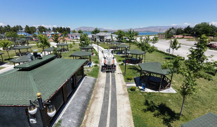Kırkgöz Sahil Parkı'nda Yaz Temizliği