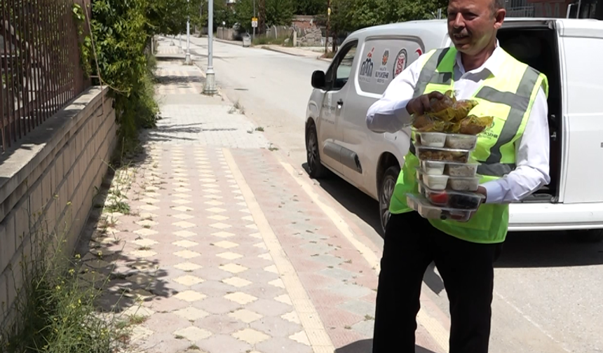 Malatya'da İhtiyaç Sahiplerine Yemek Desteği