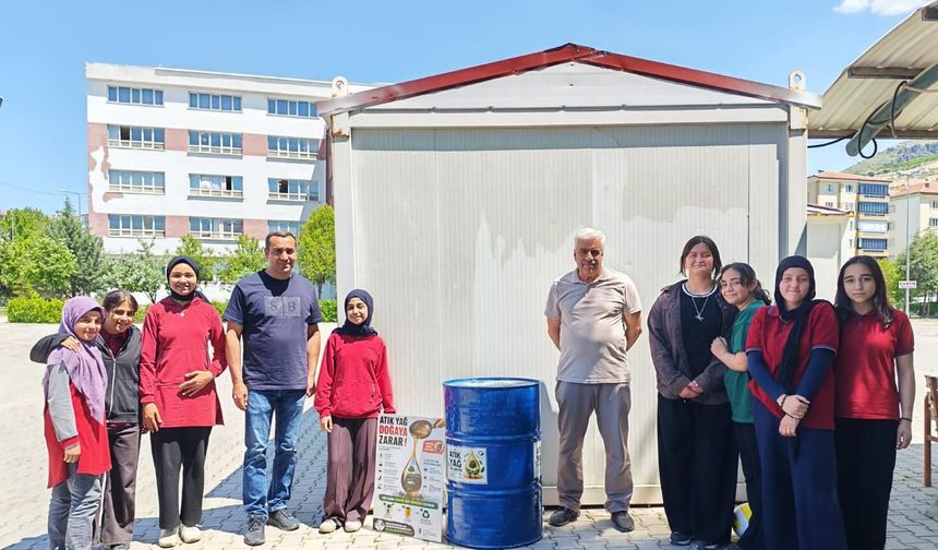 Öğrencilerden Çevre İçin Örnek Hareket: Atık Yağlar Geri Dönüşüme Kazandırılıyor