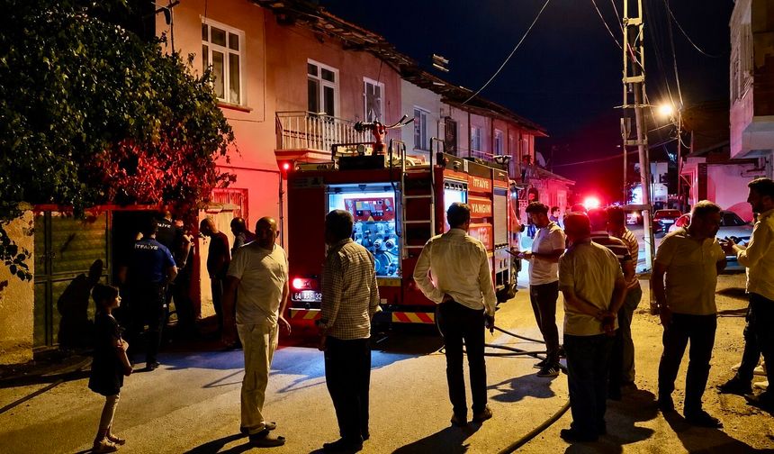 Patlama İhbarı Ekipleri Harekete Geçirdi