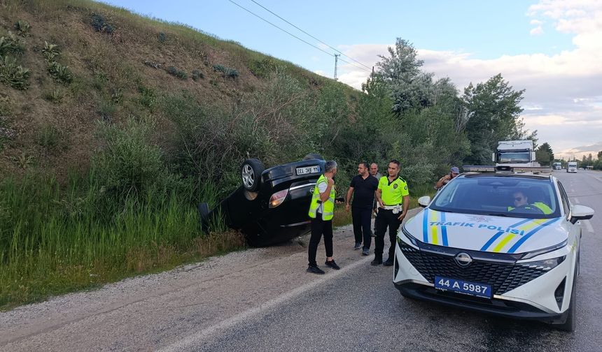 Sürgü Mahallesinde Otomobil Devrildi: 1 Yaralı