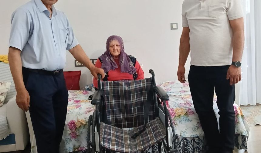 Tekerlekli Sandalye Desteğiyle Gönüllere Dokundular