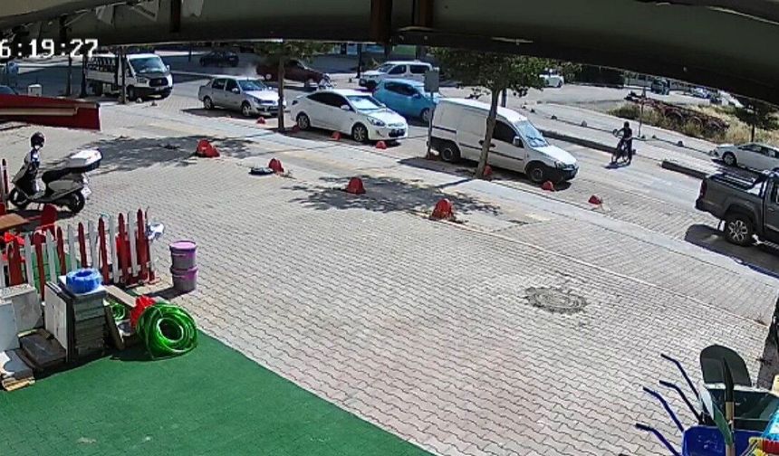 Yaya Geçidinde Zincirleme Tehlike Kamerada: Refüje Çıkıp Karşı Şeride Geçti