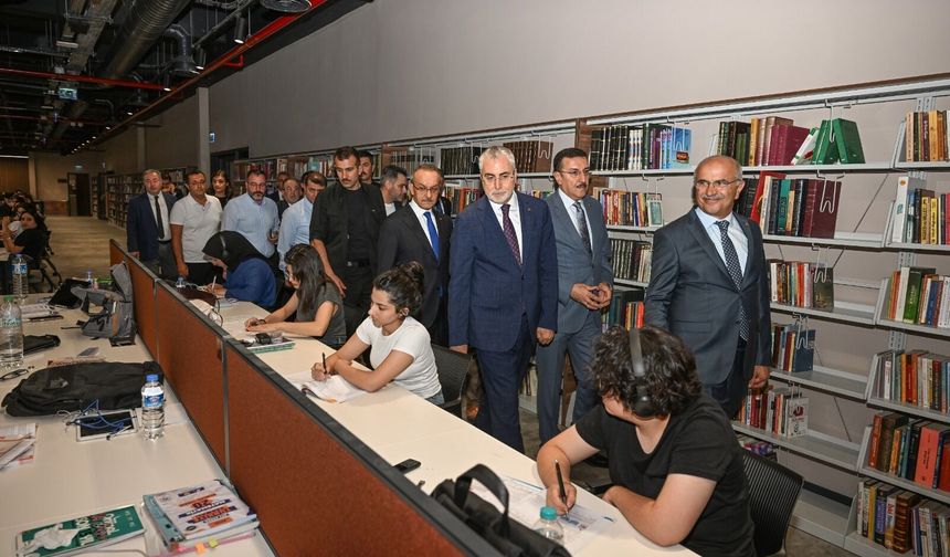 Bakan Işıkhan'dan Malatya Büyükşehir Belediyesi'ne Ziyaret
