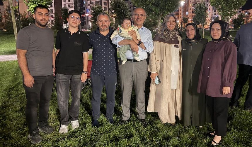 Başkan Er vatandaşlarla buluştu: Altyapı, konut ve gastronomi mesajı