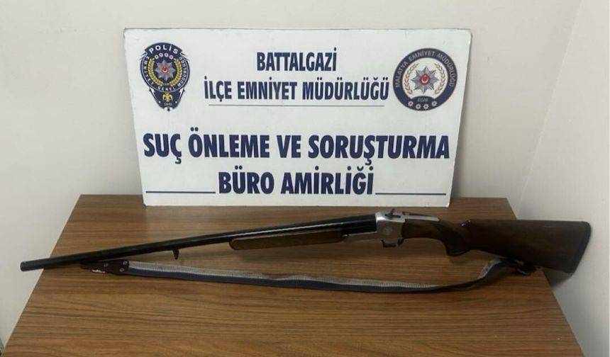 Çöşnük'teki Silahlı Yaralama Olayında 3 Şüpheli Yakalandı