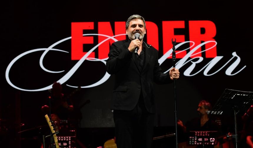 Ender Balkır Türküleriyle Kayısı Festivali'ne Damga Vurdu