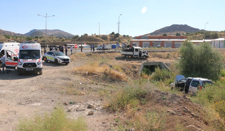 Hekimhan'da Korkutan Kaza: 3 Yaralı