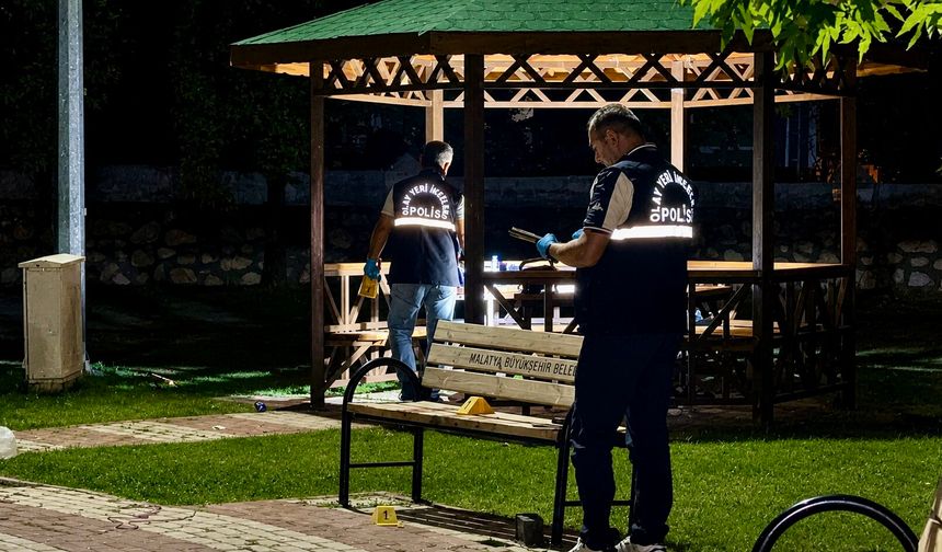 Özalper Bölge Parkında Olaylı Gece; 2 Yaralı