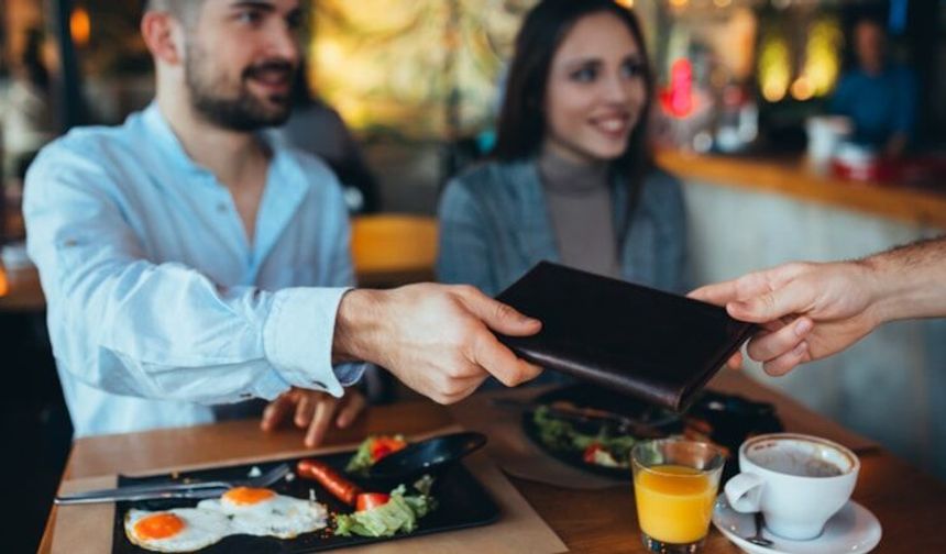 Ticaret Bakanlığı'ndan Tüketicilere Uyarı: Fiyat ve Menü Oyunlarına Dikkat