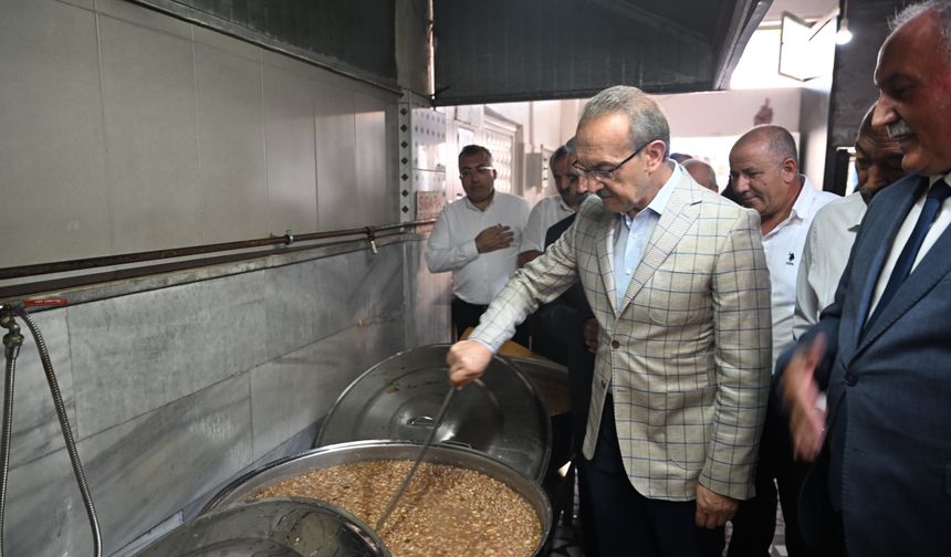 Vali Yavuz, Hz. İmam Zeynel Abidin Vakfı'nın Aşure Programına Katıldı