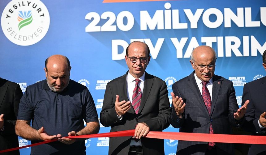 Yeşilyurt Belediyesi Araç Filosunu 220 Milyon Tl.'Lik 31 Yeni İş Makinasıyla Güçlendirdi