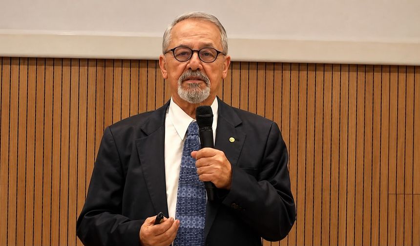 Naci Görür'den Deprem Açıklaması: 'En Kesin Çözüm Deprem Dirençli Kentler Oluşturmak'