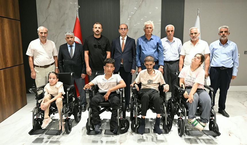 Yeşilyurt'ta Engelli Bireylere Akülü Araç Desteği