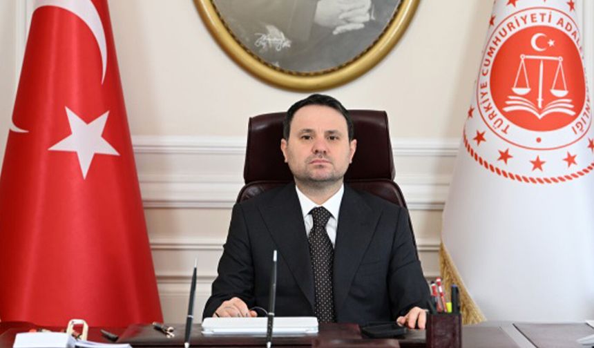 Bakan Gürlek: Ahbap Derneği Soruşturmasında 20 İlde 53 Şüpheli İçin Operasyon Düzenlendi