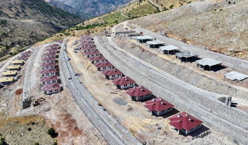 Başkan Geçit'ten Kadiruşağı Mahallesine Köprü Müjdesi!